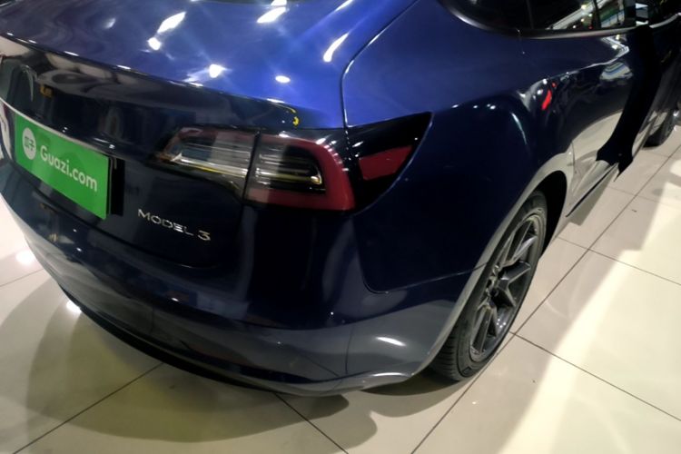 Tesla Model 3 2021 car image #8