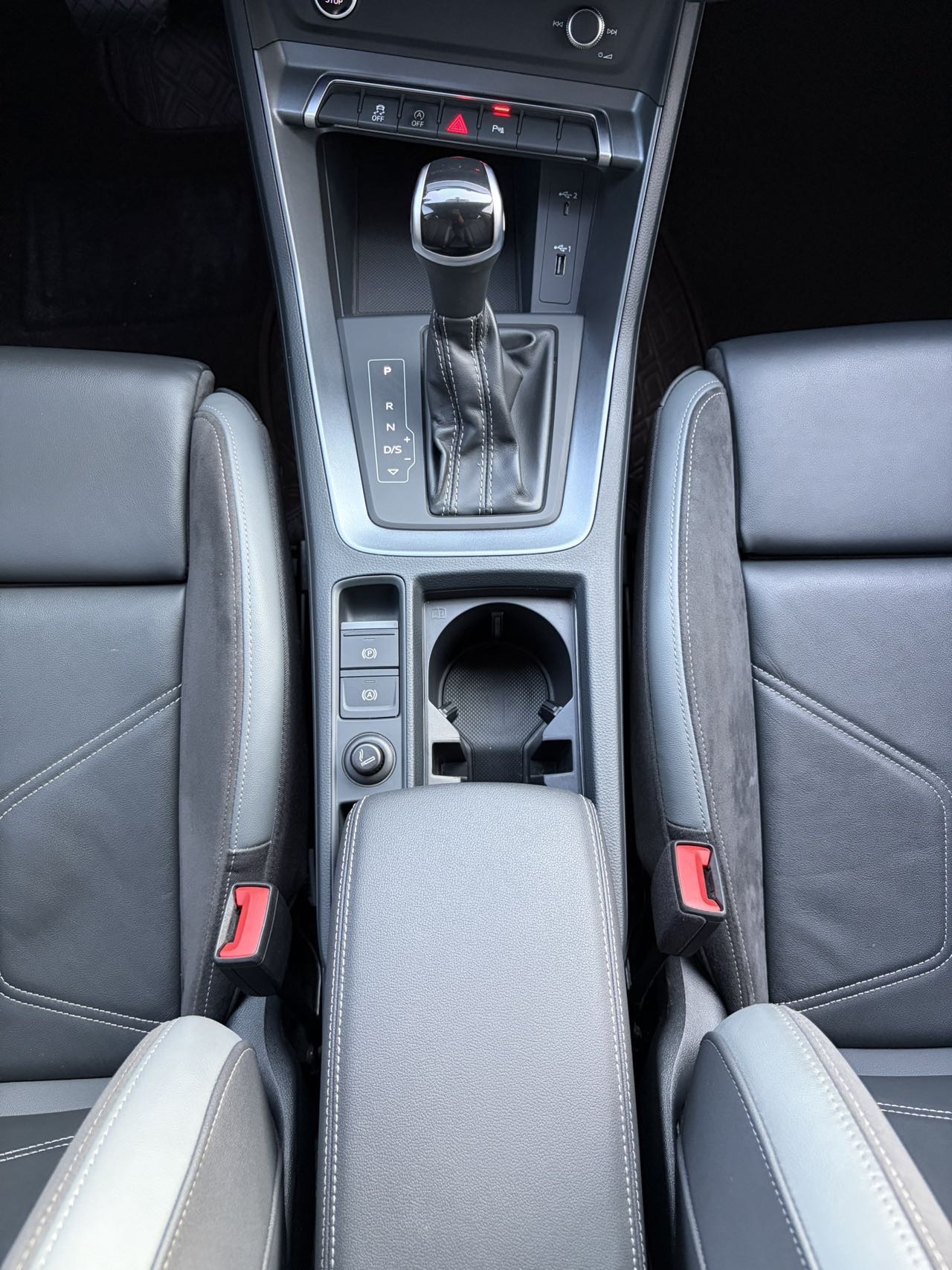 Audi Q3 Sportback 2021 #11 Audi Q3 Sportback 2021 صورة سيارة #11