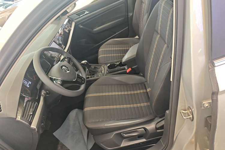 Volkswagen Lavida 2019 car image #15