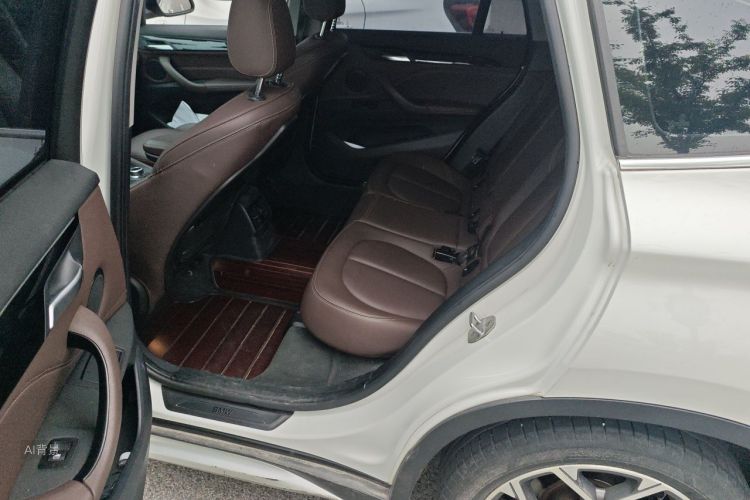 BMW X1 2020 car image #19
