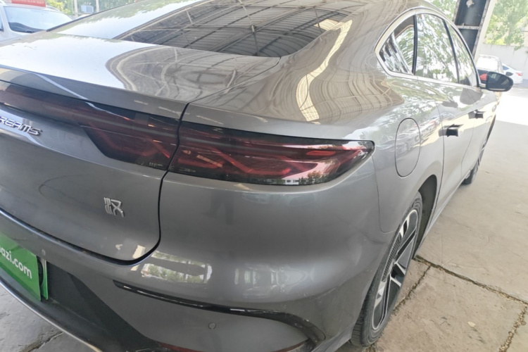 BYD Han 2023 car image #8