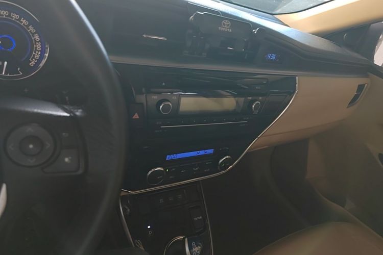 Toyota Corolla 2016 #13 Toyota Corolla 2016 car image #13