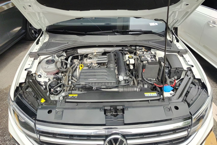 Volkswagen Bora 2023 car image #20