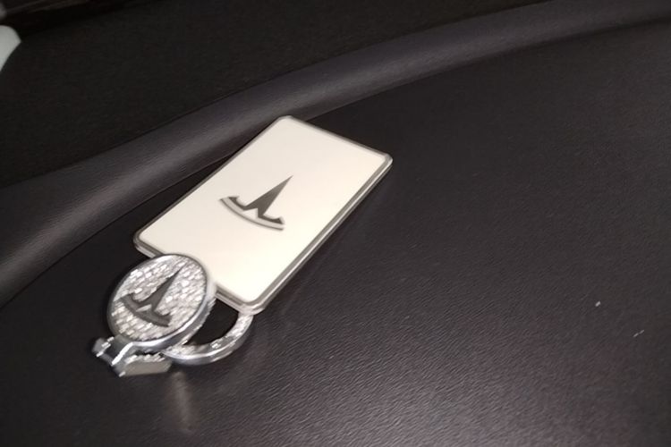 Tesla Model 3 2022 car image #9