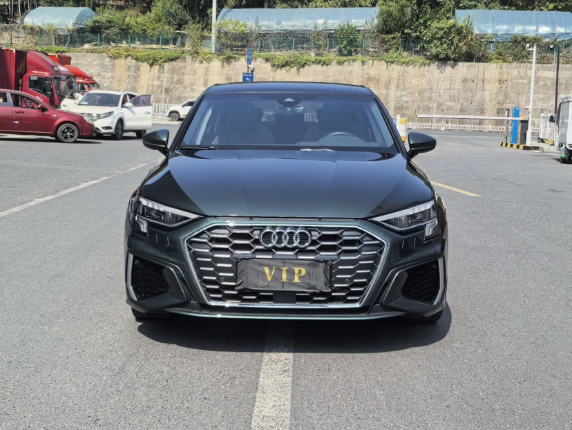 Audi A3 2023 Audi A3 2023 immagine di auto