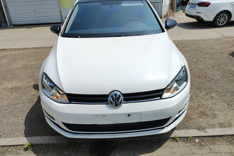 Volkswagen Golf 2017 imagem de carro #3