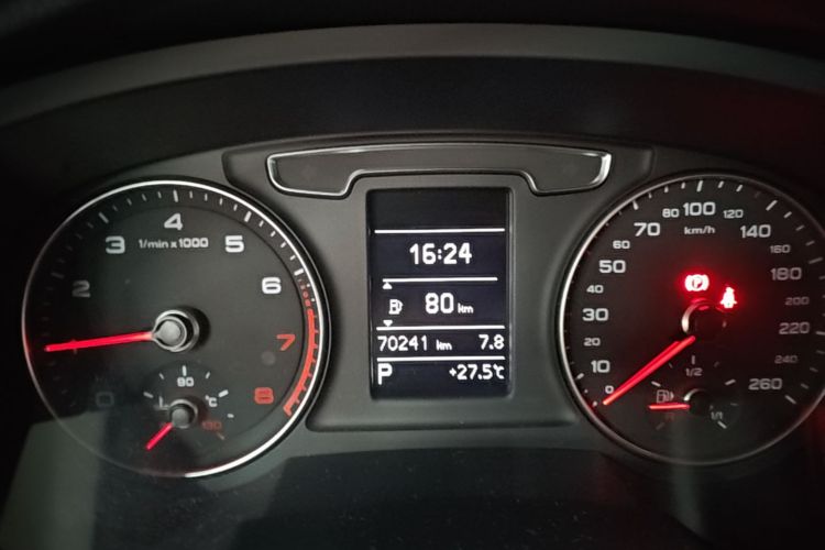 Audi Q3 2019 #12 Audi Q3 2019 car image #12