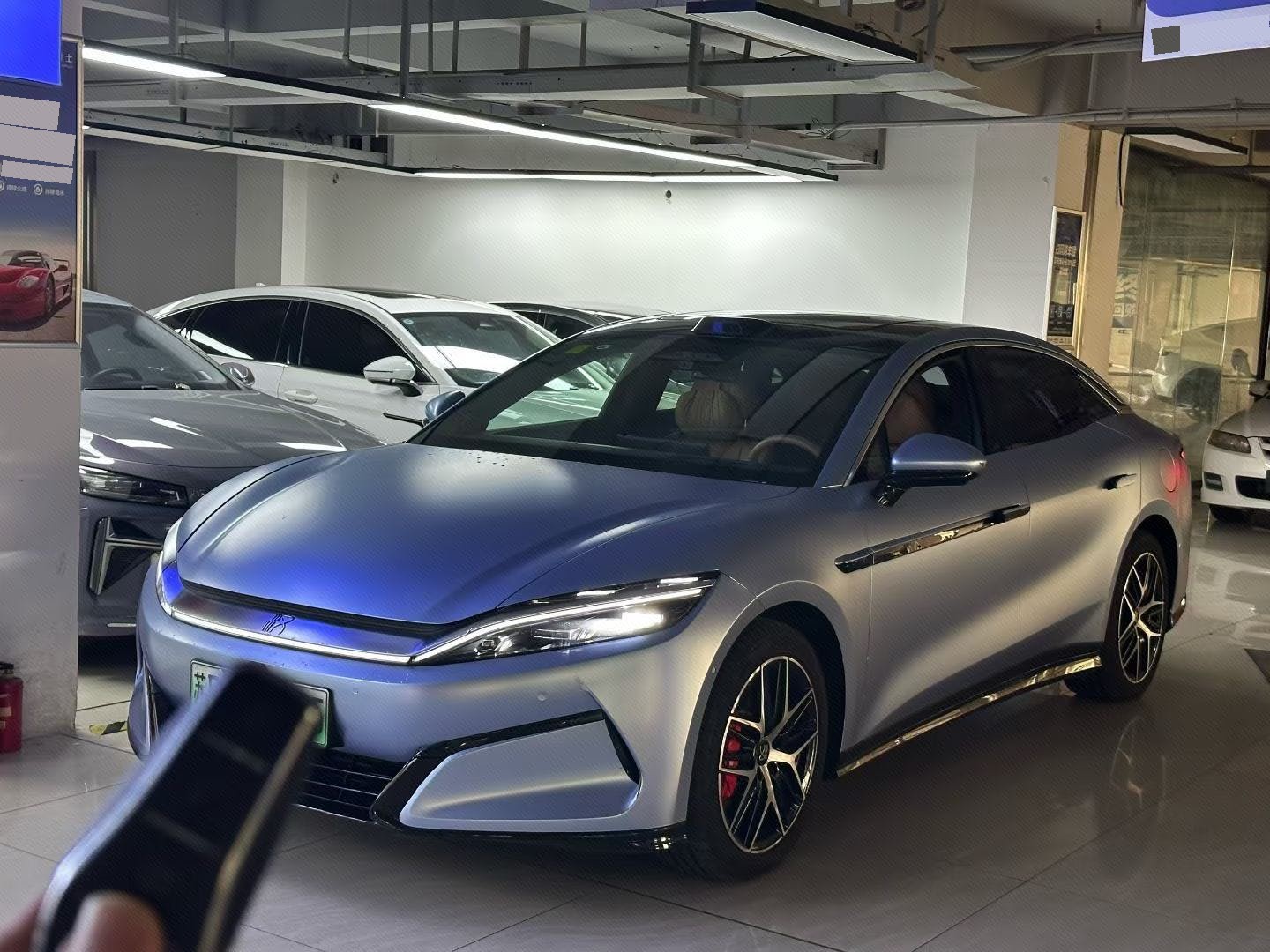 BYD HanL 2025 BYD HanL 2025 car image