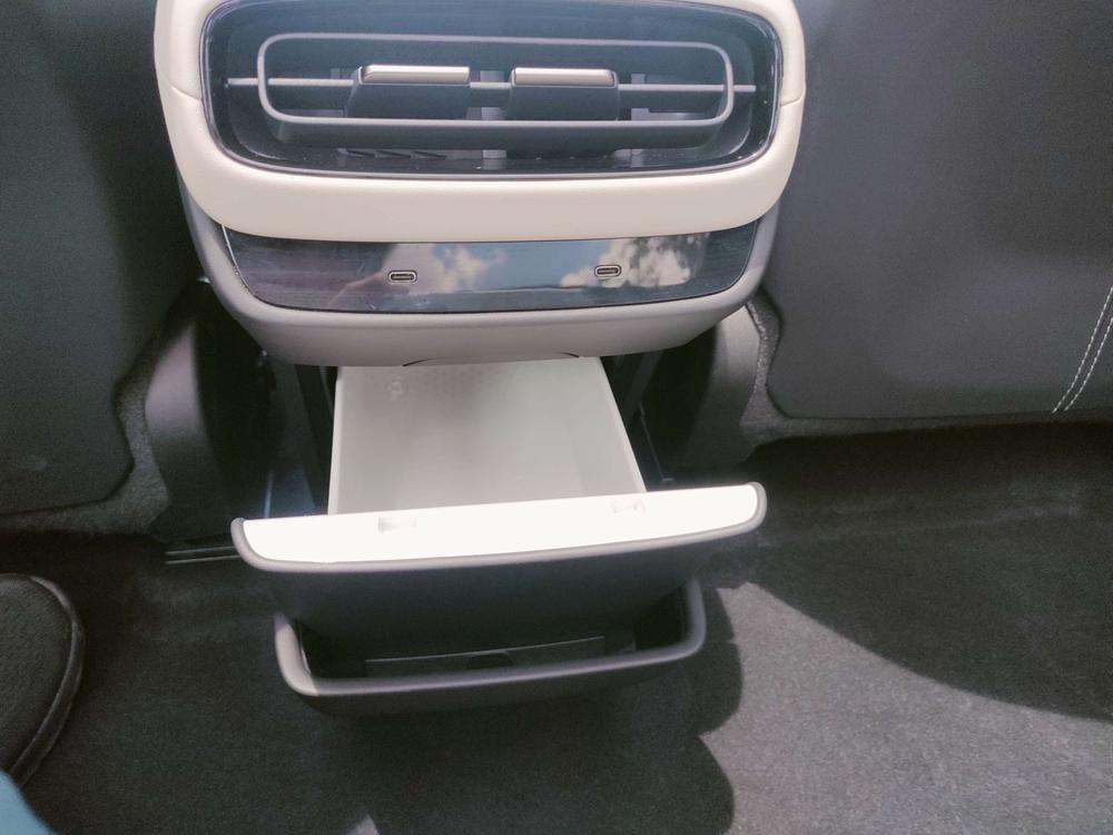 MI SU7 2025 car image #11