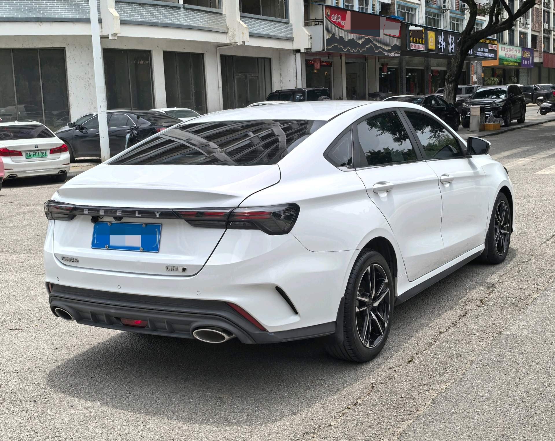 GEELY Binray 2022 image de voiture #3