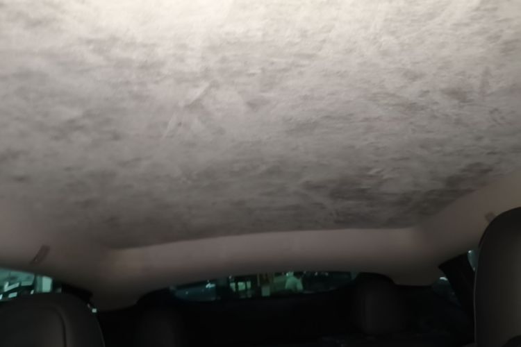 Tesla Model Y 2022 car image #18