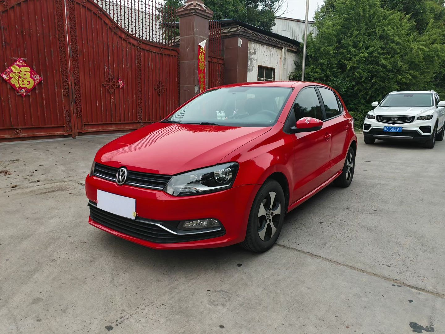 Volkswagen Polo 2016 Volkswagen Polo 2016 car image