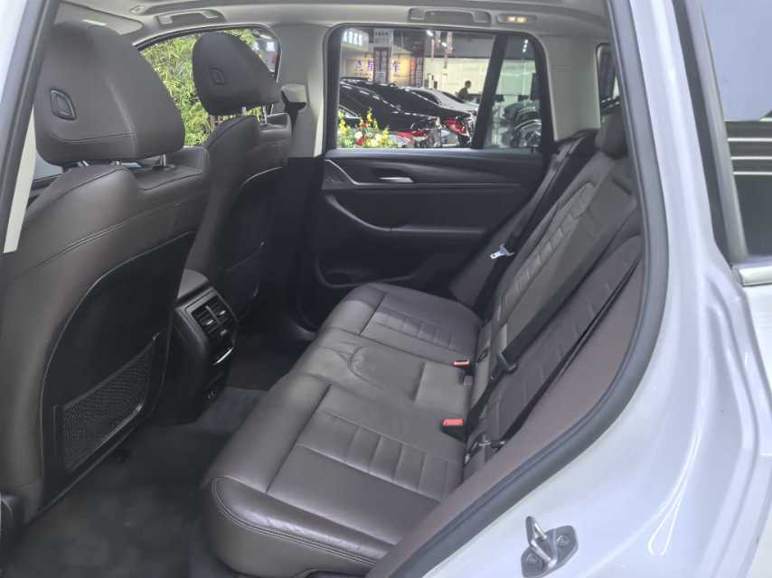BMW X3 2020 car image #2