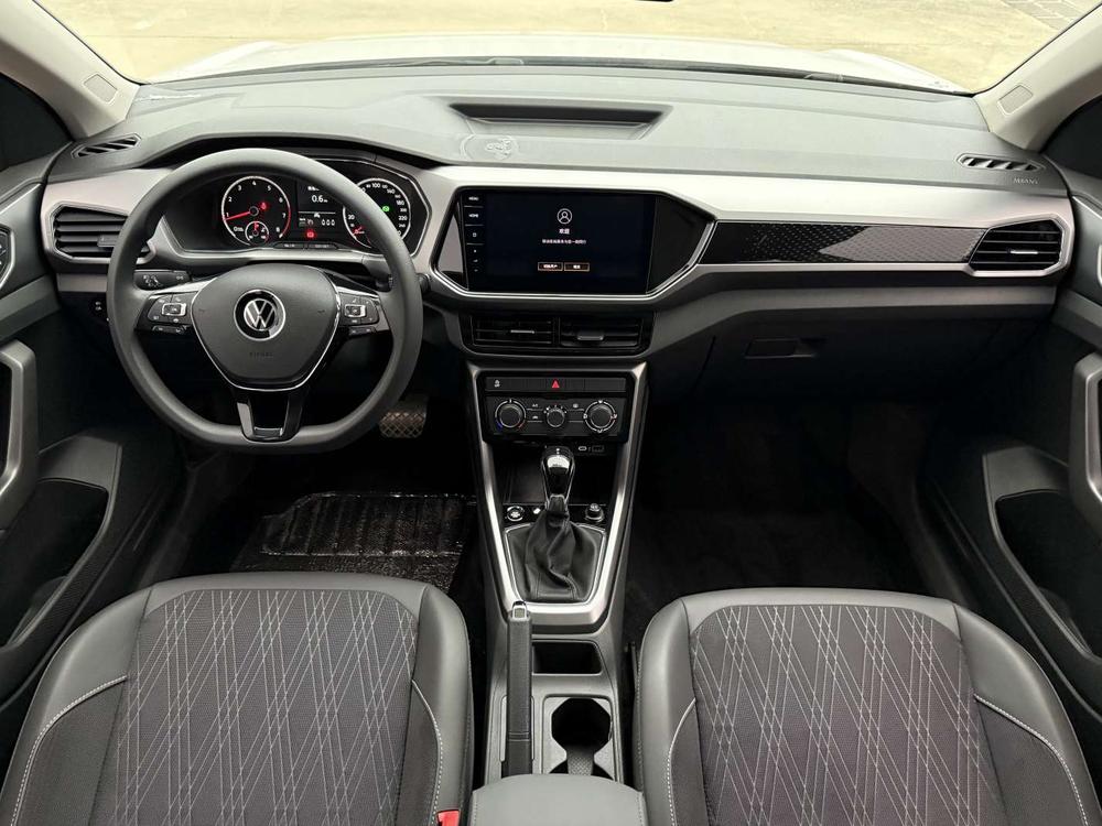 Volkswagen T-Cross 2021 #11 Volkswagen T-Cross 2021 car image #11