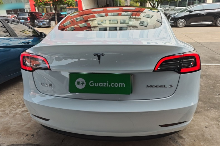 Tesla Model 3 2023 #6 Tesla Model 3 2023 immagine di auto #6