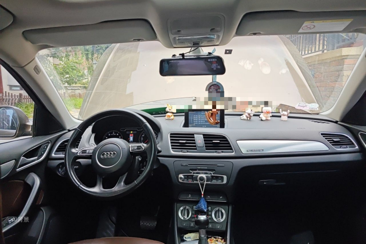 Audi Q3 2015 #11 Audi Q3 2015 car image #11