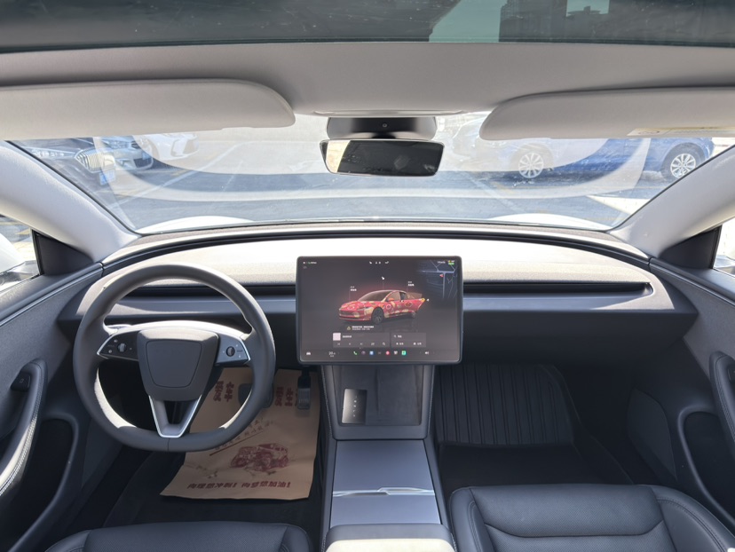 Tesla Model 3 2025 car image #5