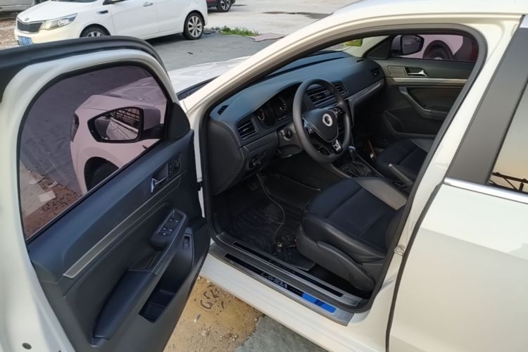 Volkswagen Lavida 2023 car image #16