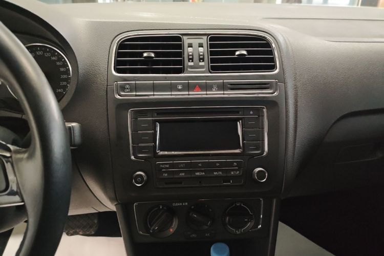 Volkswagen Polo 2019 #13 Volkswagen Polo 2019 car image #13