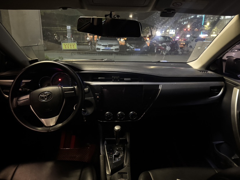 2015 car image #5