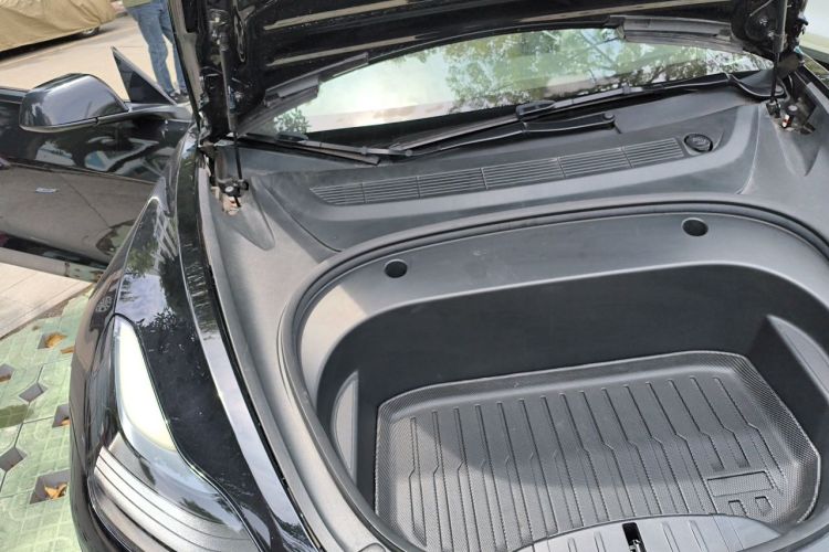 Tesla Model 3 2022 car image #22