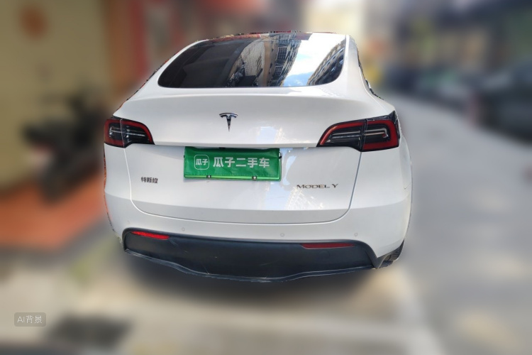 Tesla Model Y 2023 car image #6