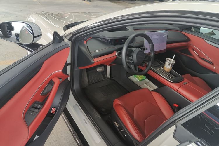 MI SU7 2024 car image #16