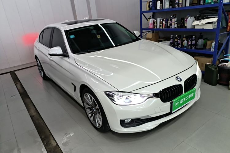 BMW 3 Series 2019 car image #4