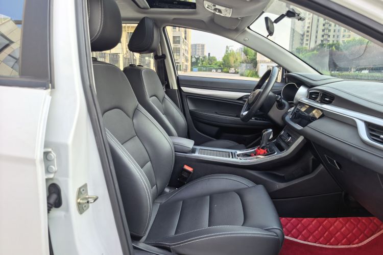 GEELY Emgrand 2021 car image #22