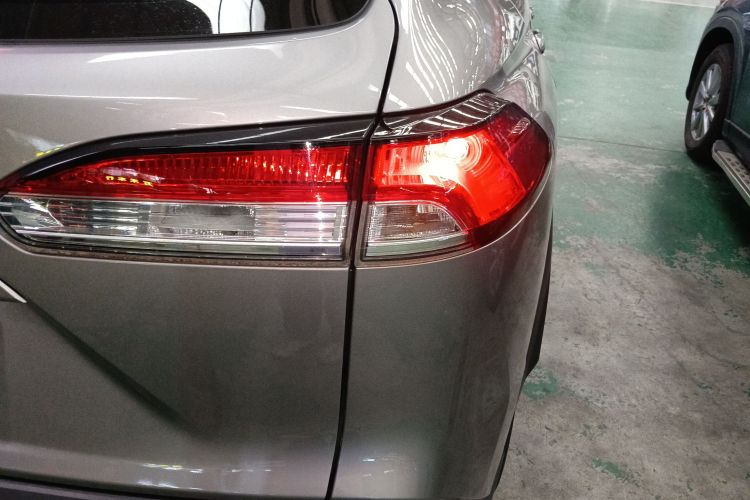 Toyota Corolla Cross 2022 #8 Toyota Corolla Cross 2022 car image #8
