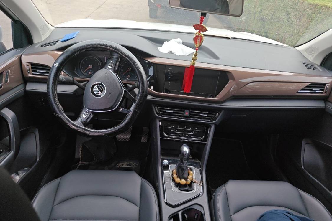 Volkswagen Tharu 2021 car image #21