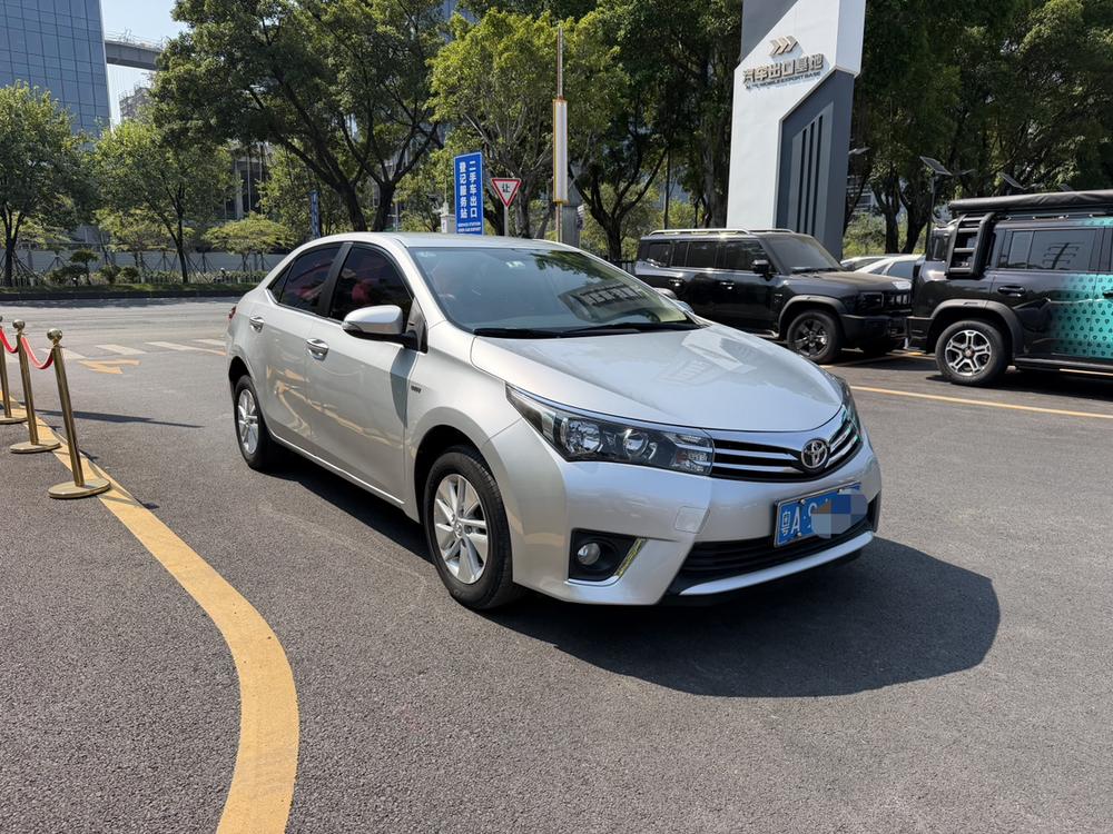 Toyota Corolla 2014 immagine di auto #3