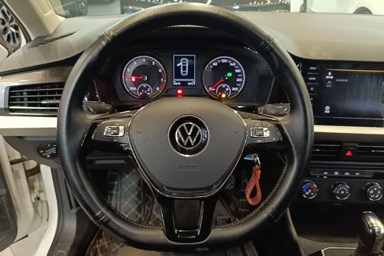 Volkswagen Lavida 2021 car image #11