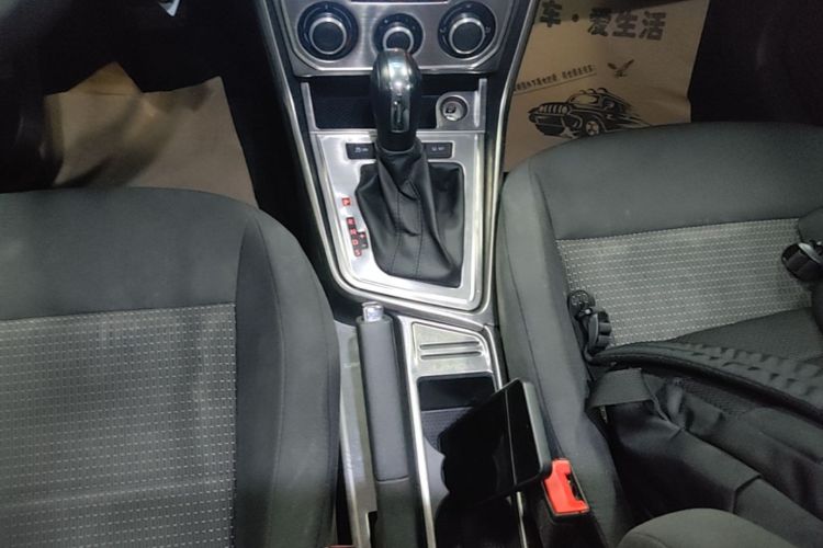 Volkswagen Lavida 2018 immagine di auto #14