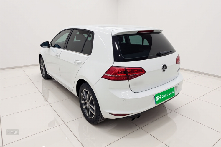 Volkswagen Golf 2016 car image #5