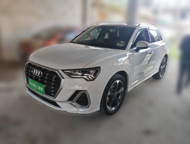 Audi Q3 2021 car image 