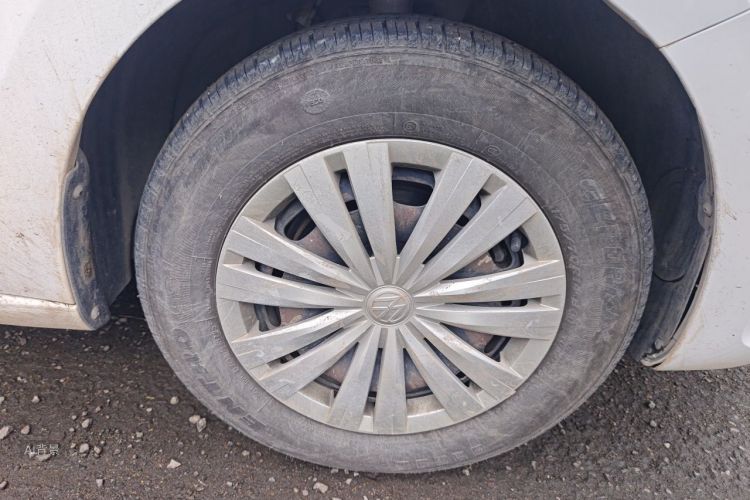 Volkswagen Santana 2017 car image #9