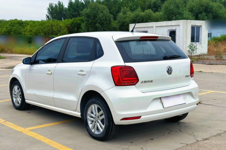 Volkswagen Polo 2016 car image #7