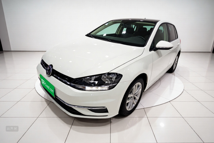 Volkswagen Golf 2019 car image #2