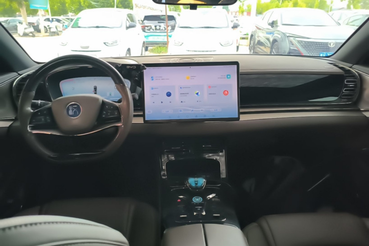 BYD Han 2022 car image #10