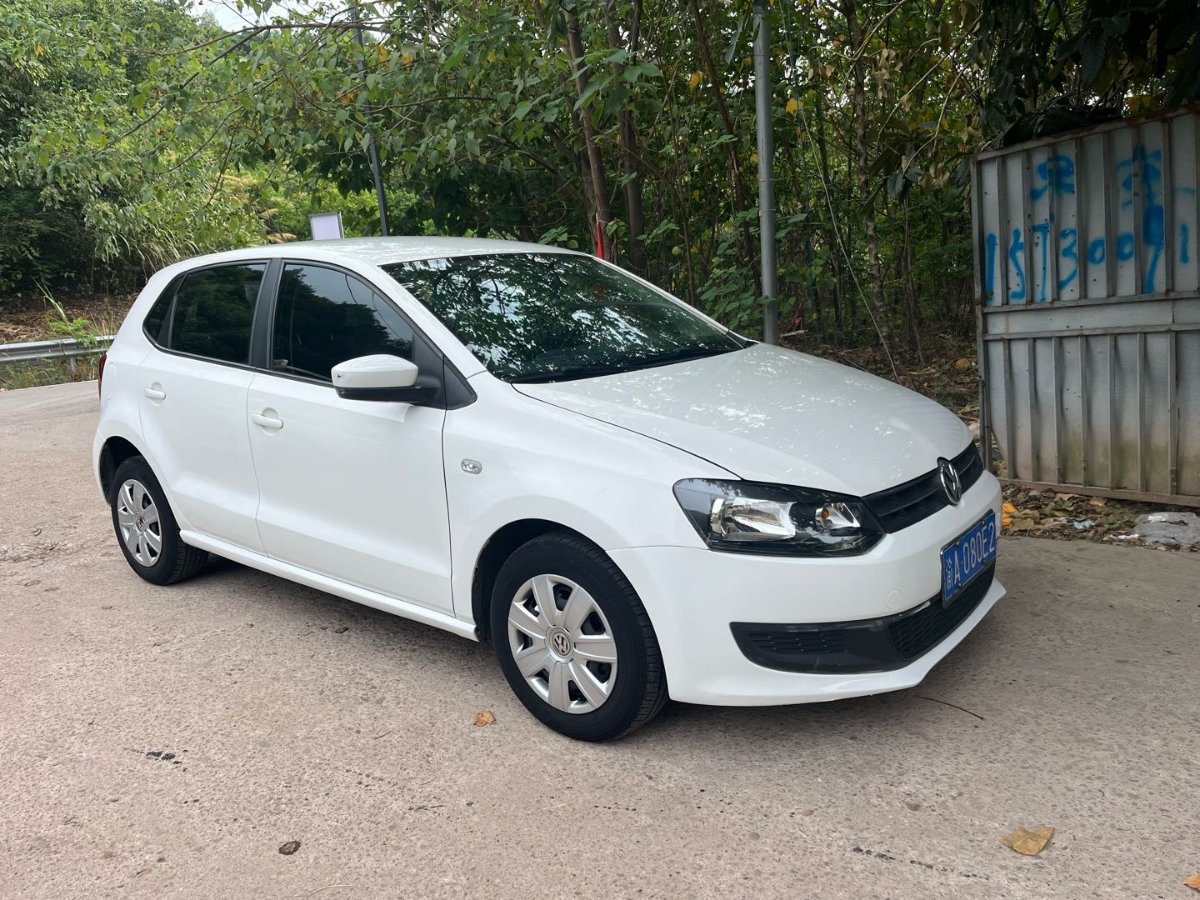 Volkswagen Polo 2013 #2 Volkswagen Polo 2013 car image #2
