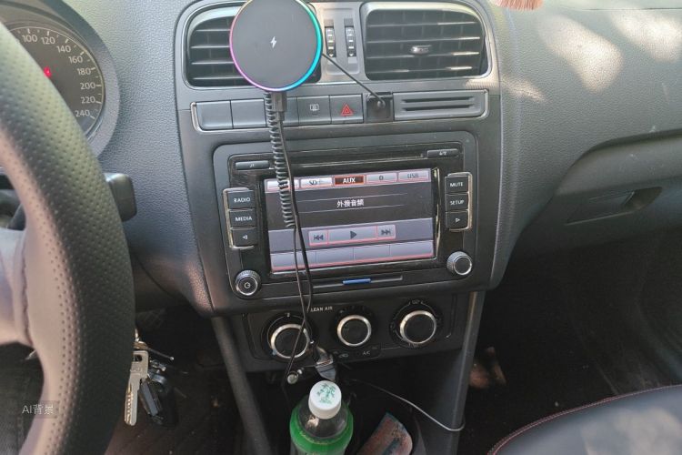 Volkswagen Polo 2016 #15 Volkswagen Polo 2016 car image #15