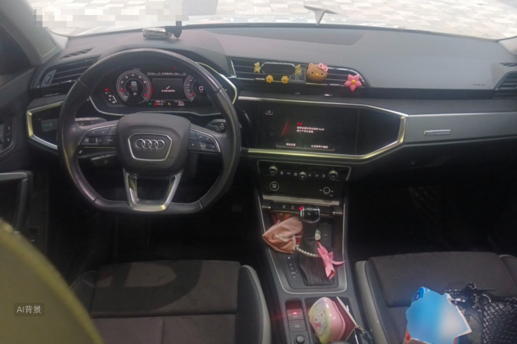 Audi Q3 2022 car image #11