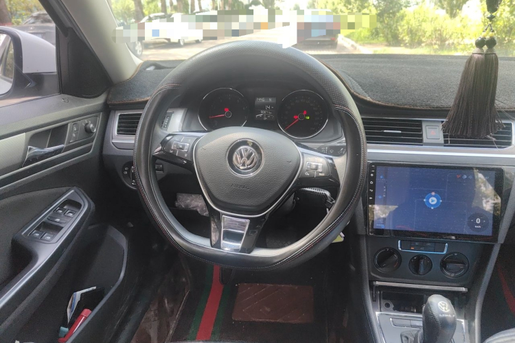 Volkswagen Bora 2020 car image #15