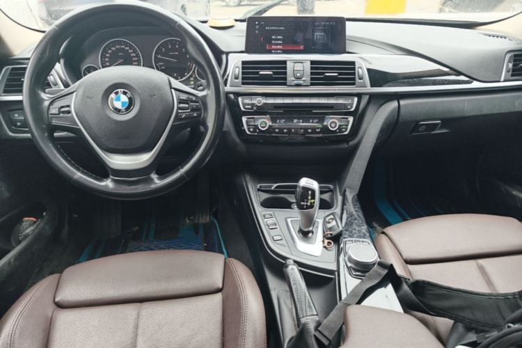 BMW 3 Series 2019 #11 BMW 3 Series 2019 car image #11