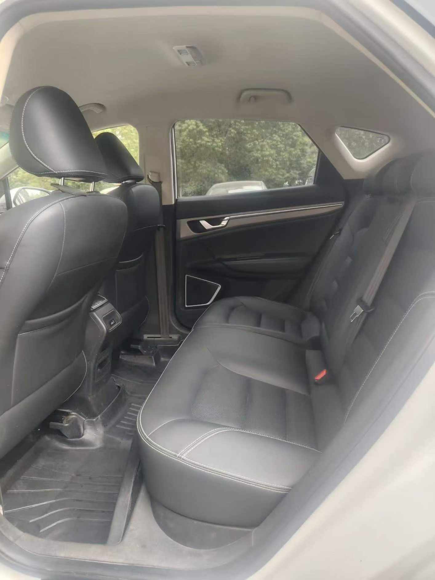 GEELY Emgrand GS 2018 car image #3