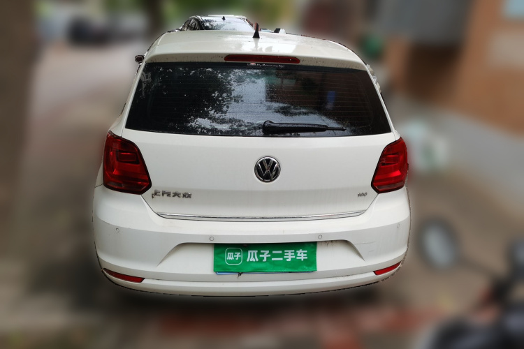Volkswagen Polo 2016 car image #4