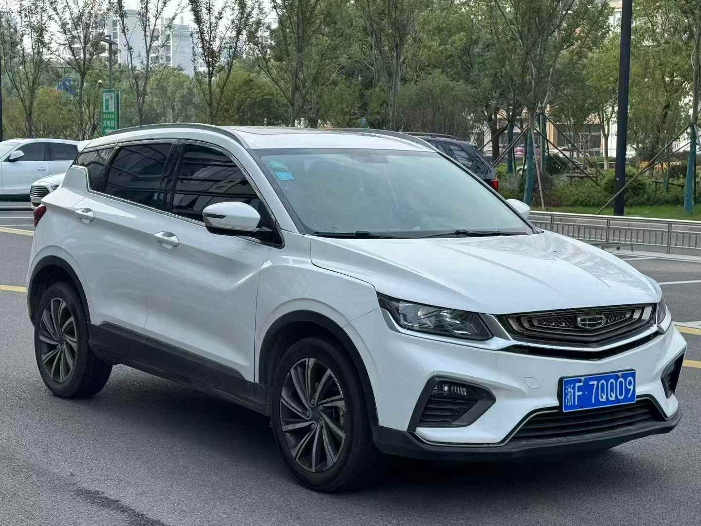 GEELY Coolray 2019 #3 GEELY Coolray 2019 car image #3