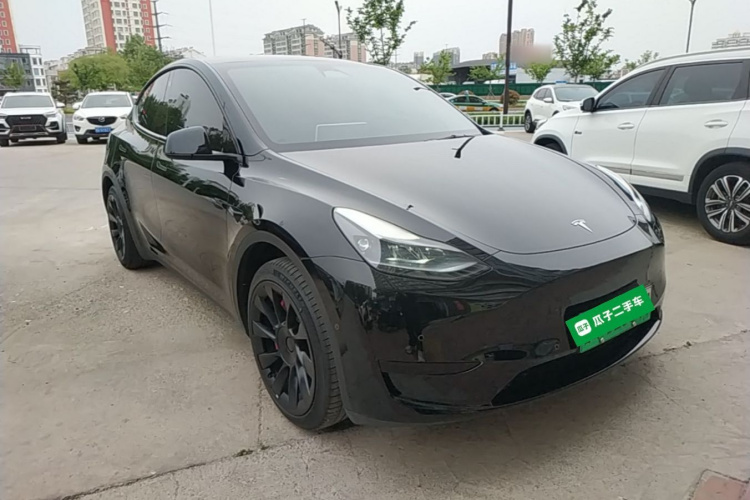 Tesla Model Y 2023 #4 Tesla Model Y 2023 immagine di auto #4