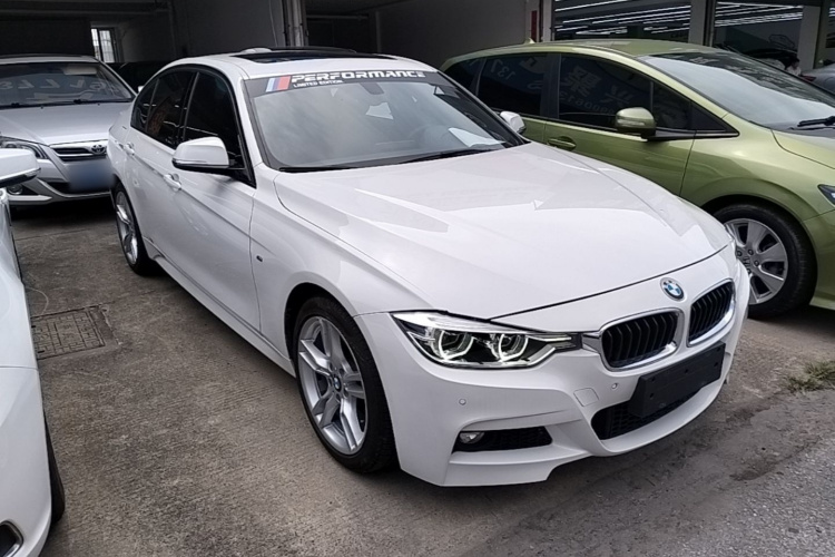 BMW 3 Series 2018 #4 BMW 3 Series 2018 car image #4
